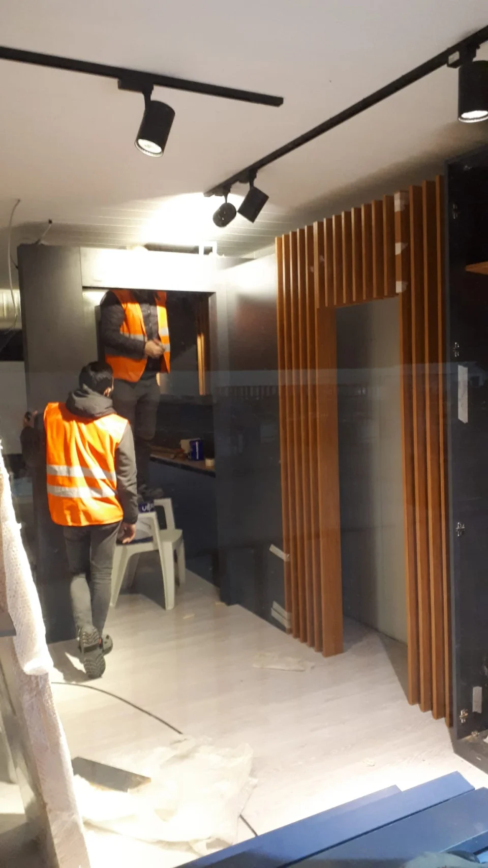 İki katlı modüler ofis — Proje fotoğrafı