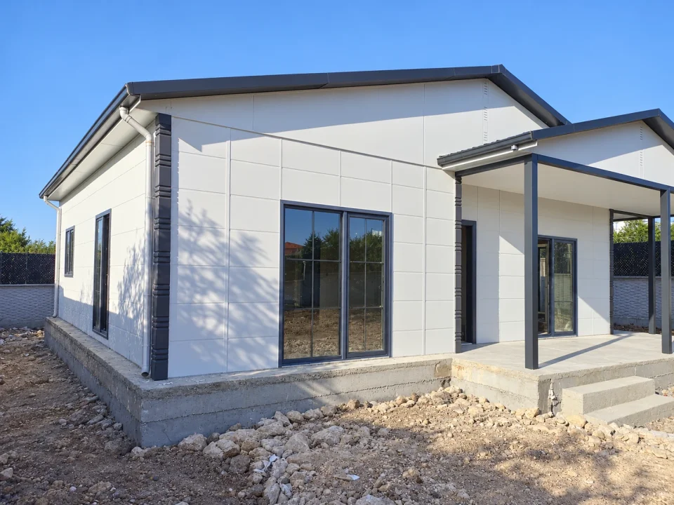 Verandalı Prefabrik Konut 03 — Proje fotoğrafı