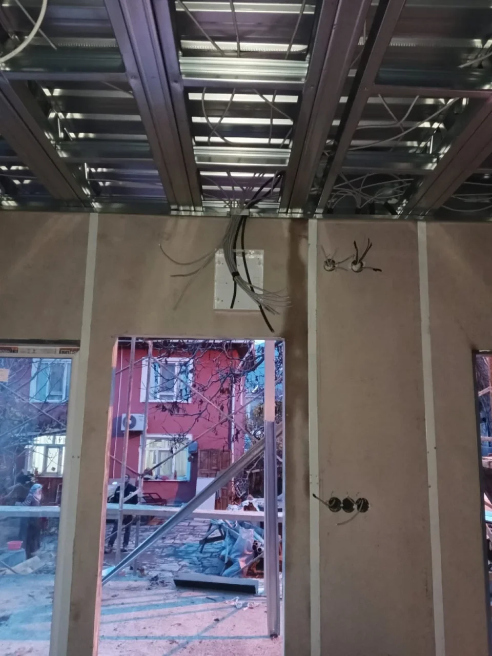 İki Katlı Verandalı Prefabrik Konut 02 — Proje fotoğrafı