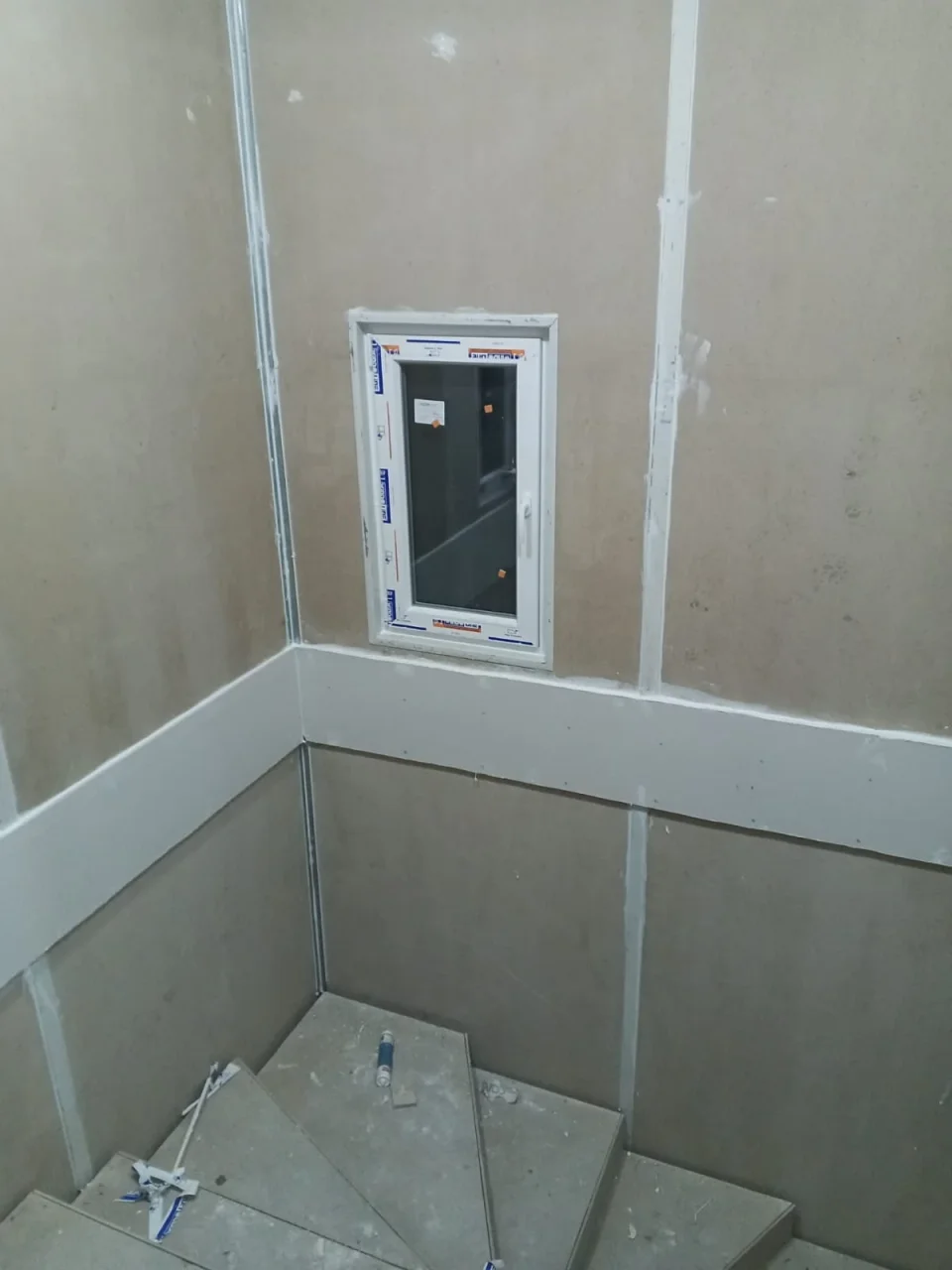 İki Katlı Verandalı Prefabrik Konut 02 — Proje fotoğrafı
