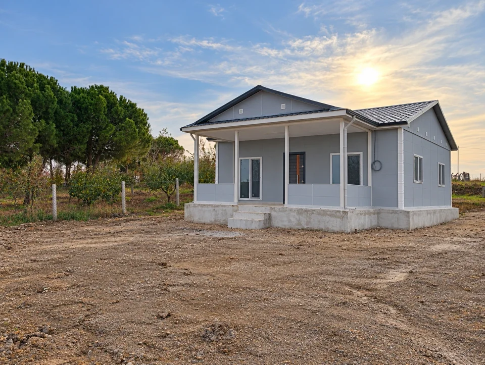 Verandalı Prefabrik Konut 08