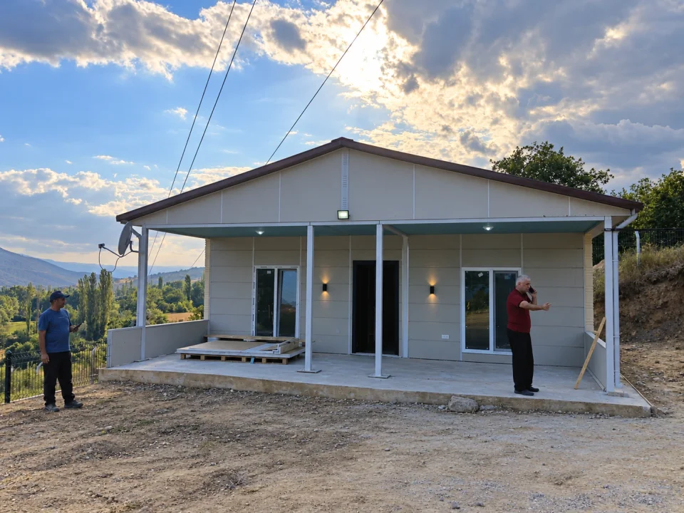 Verandalı Prefabrik Konut 09 — Proje fotoğrafı