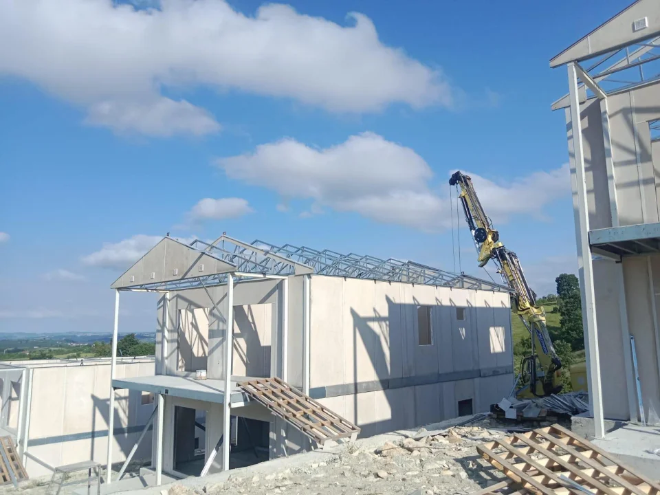 İki Katlı Verandalı Prefabrik Konut 03 — Proje fotoğrafı