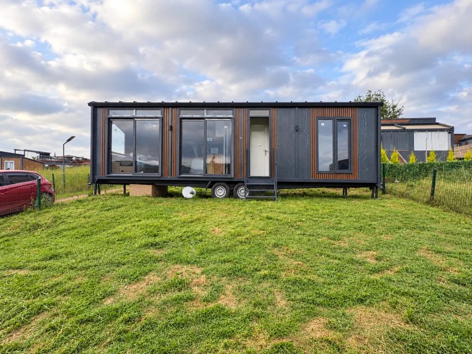 Eko Model Tiny House 01